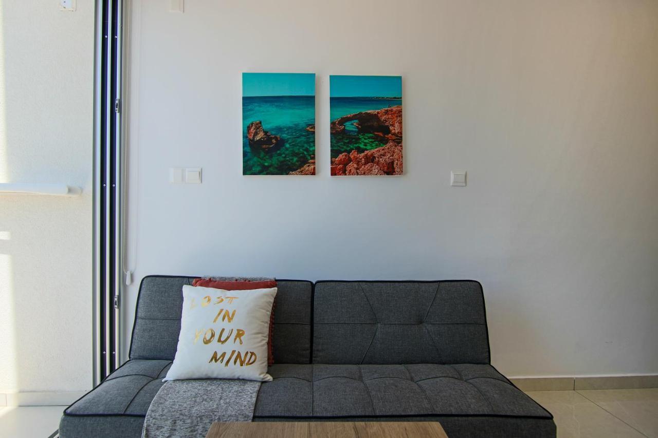 Phaedrus Living - Seaside Luxury Flat Harbour 110 Apartment Paphos Exterior photo